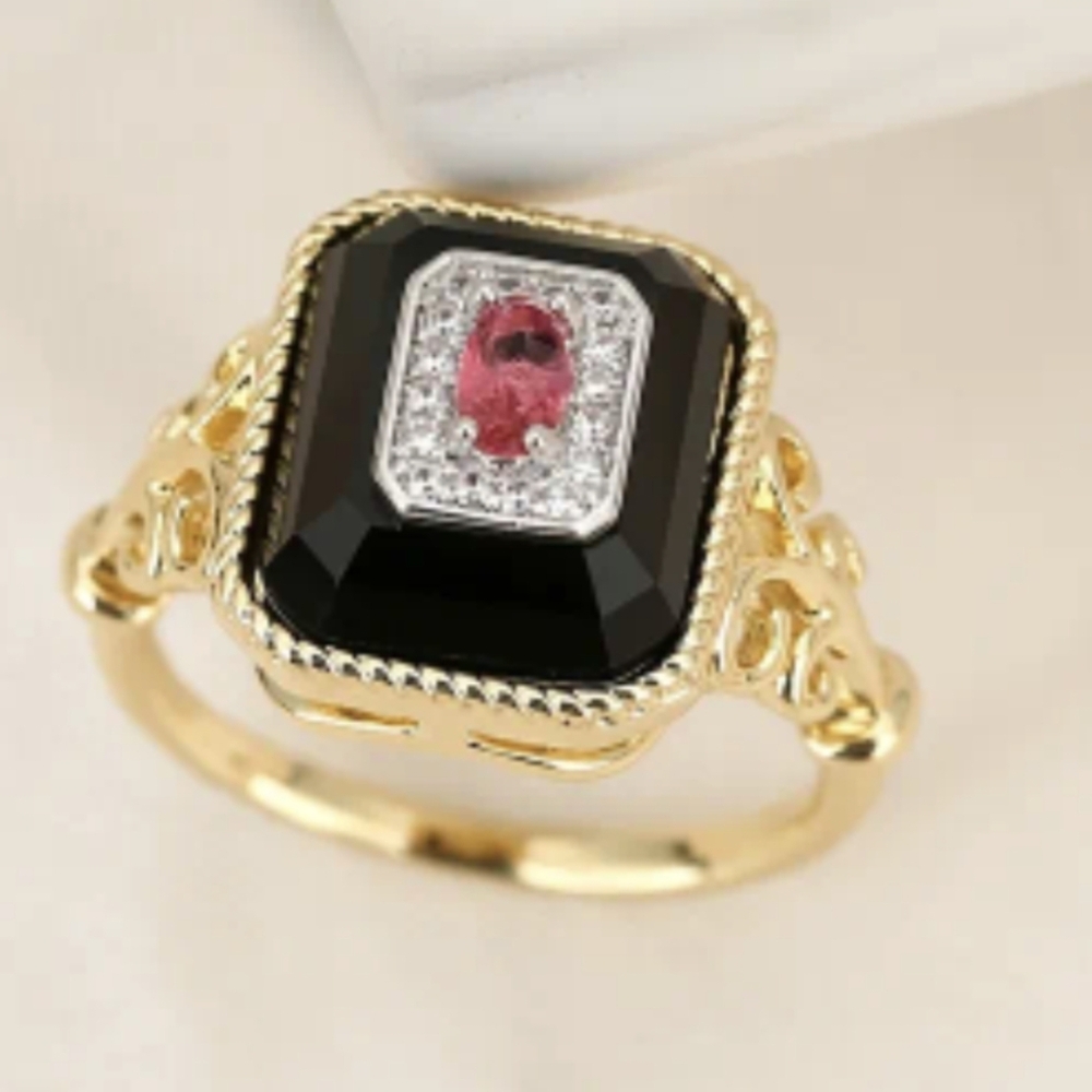 Black Onyx Ring with Red & Cubic Zirconia Stones Halo Setting Gold NWT 6